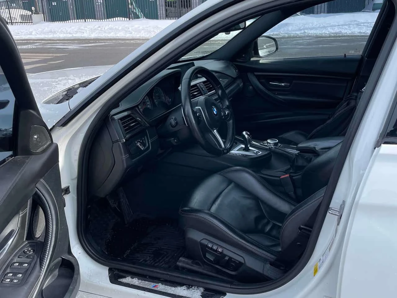 BMW M3 4dr Sdn  CARFAX - изображение 5