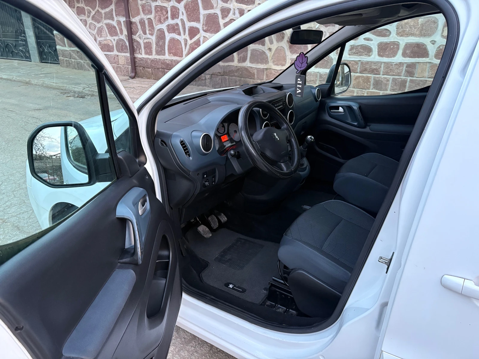 Peugeot Partner 1.6 HDI N1 5+ 1, снимка 4 - Автомобили и джипове - 53809198