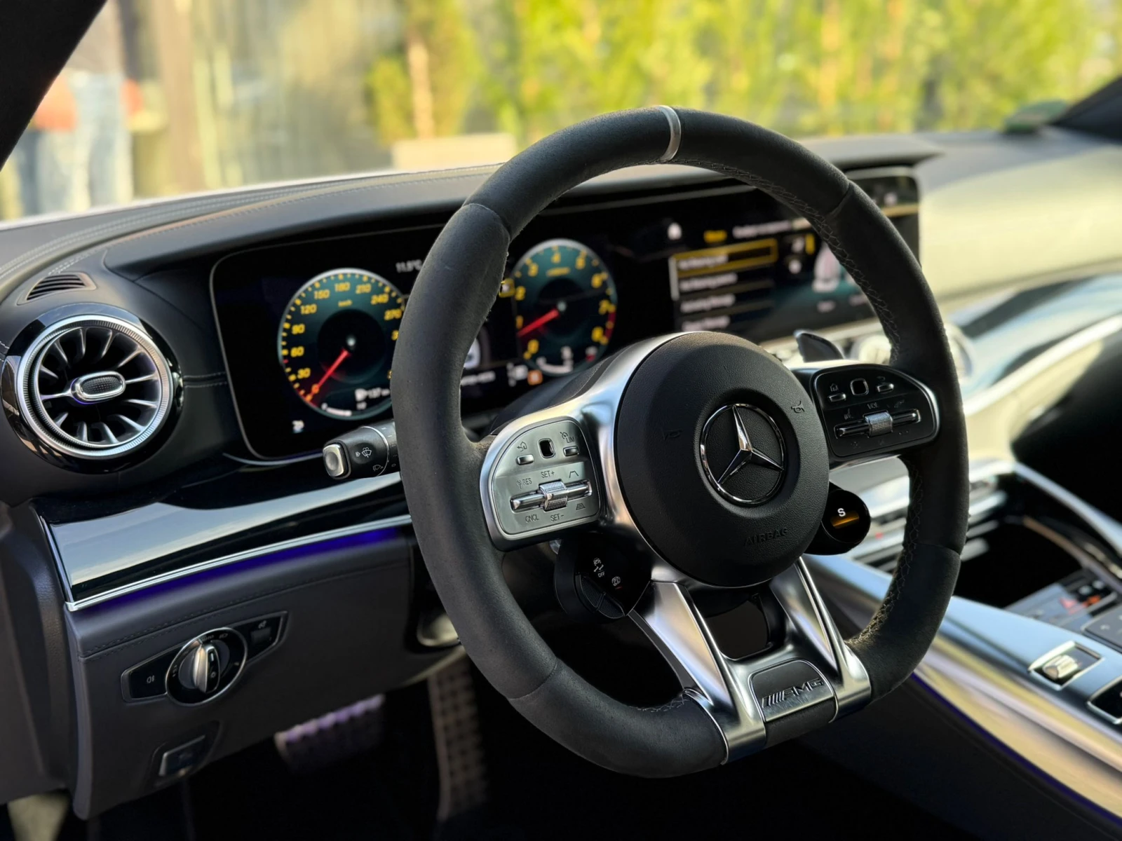 Mercedes-Benz AMG GT AMG/GT 63S/4MATIC+ , снимка 8 - Автомобили и джипове - 53813018