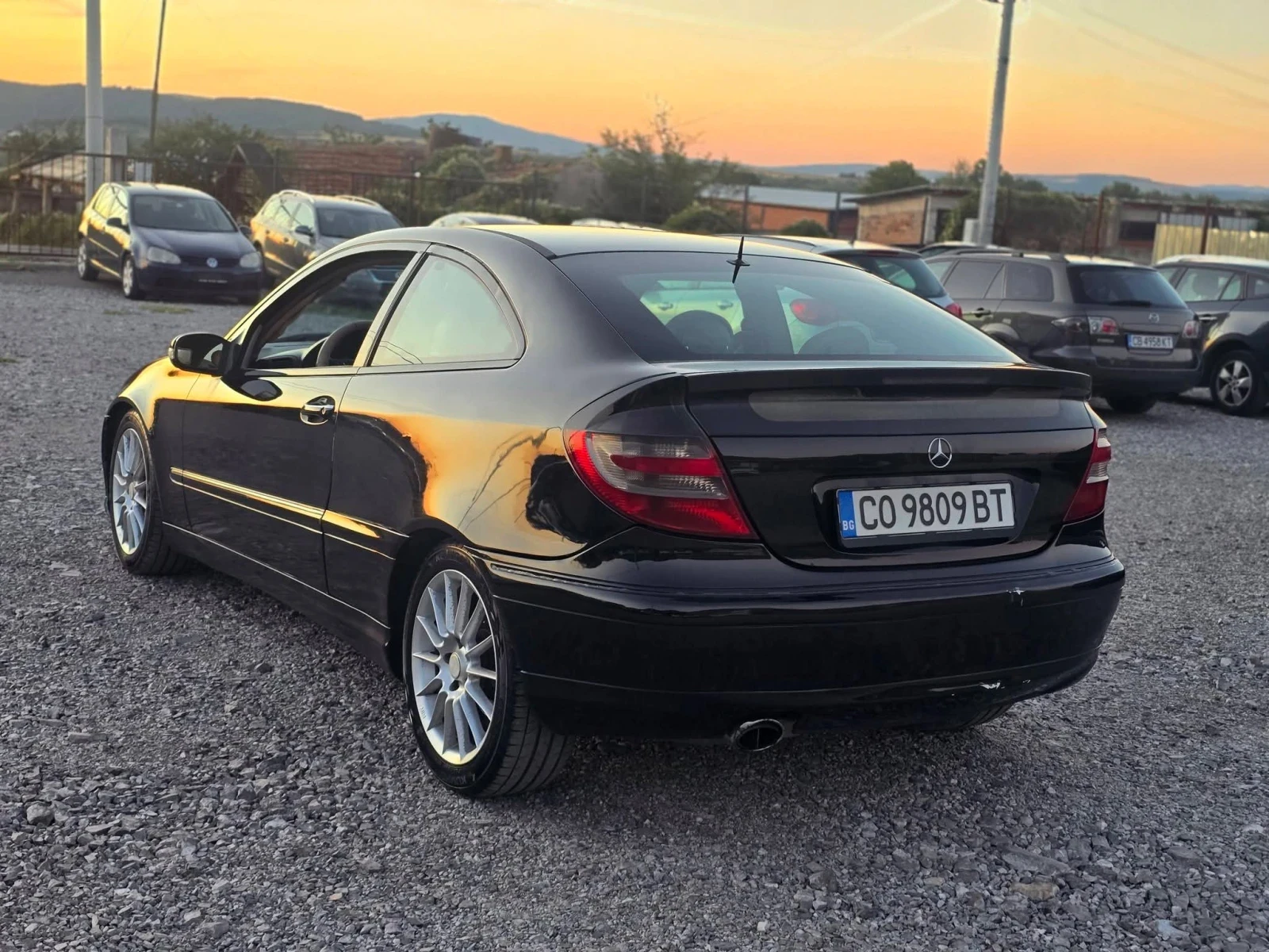 Mercedes-Benz C 220, снимка 3 - Автомобили и джипове - 53853313