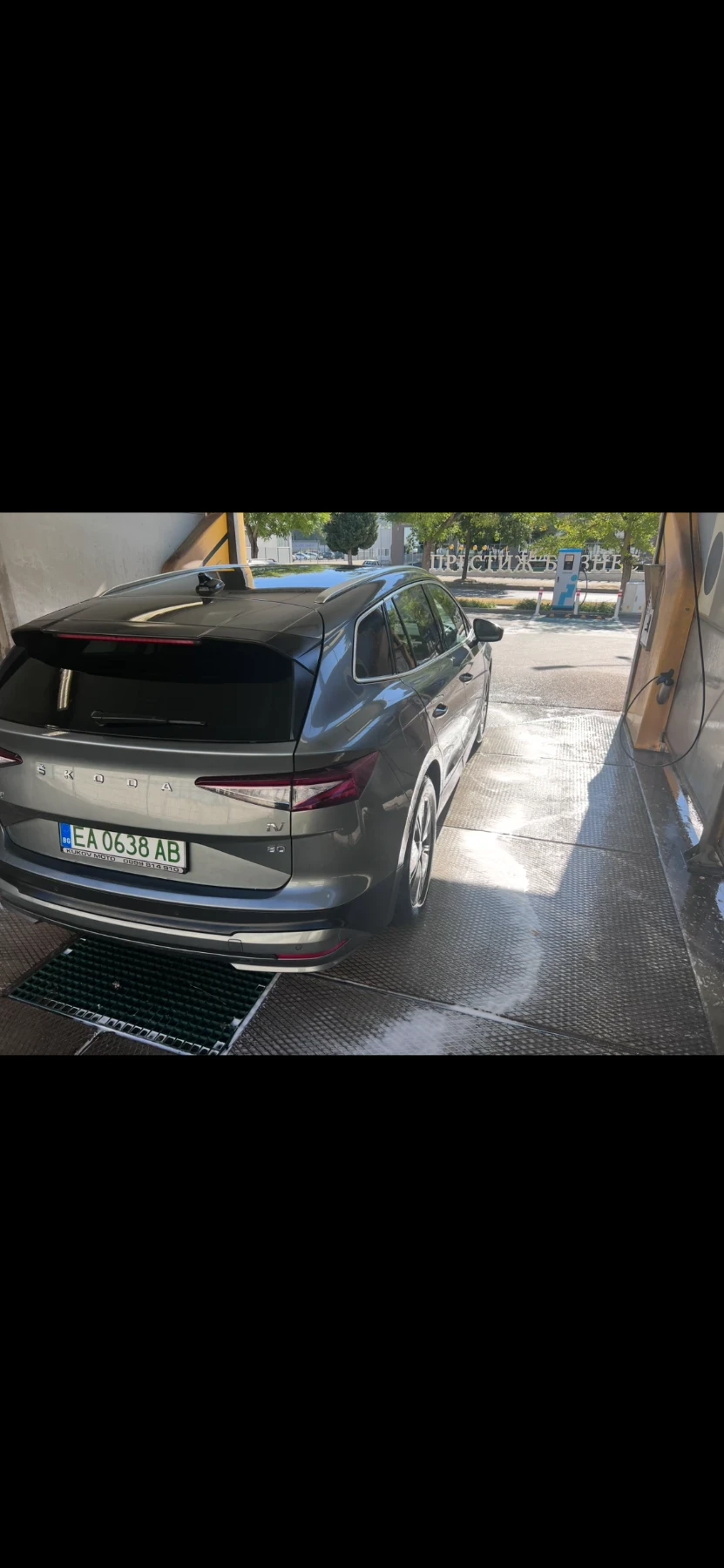 Skoda Enyaq 80 iv, снимка 3 - Автомобили и джипове - 53926642