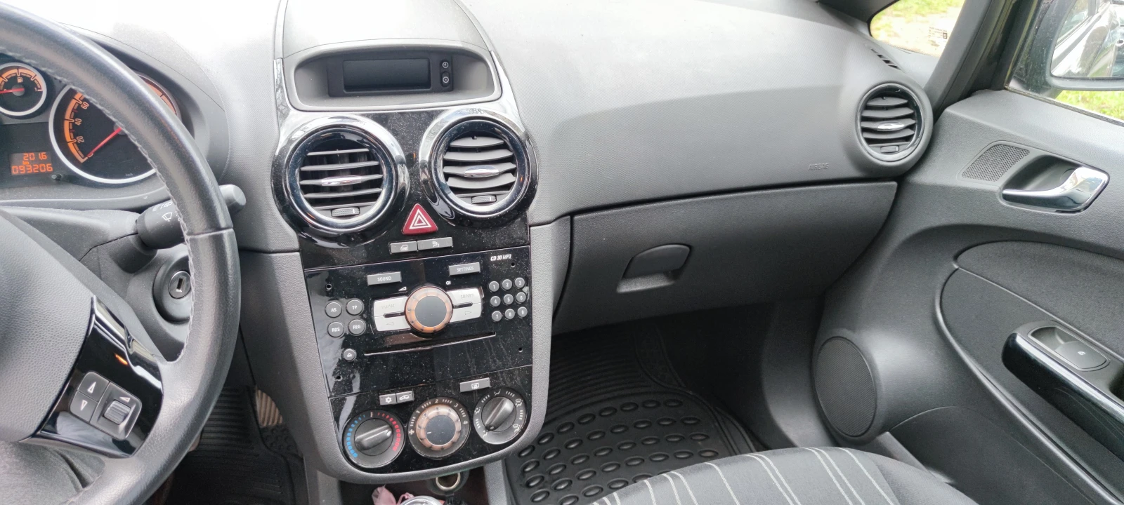 Opel Corsa, снимка 5 - Автомобили и джипове - 54175236