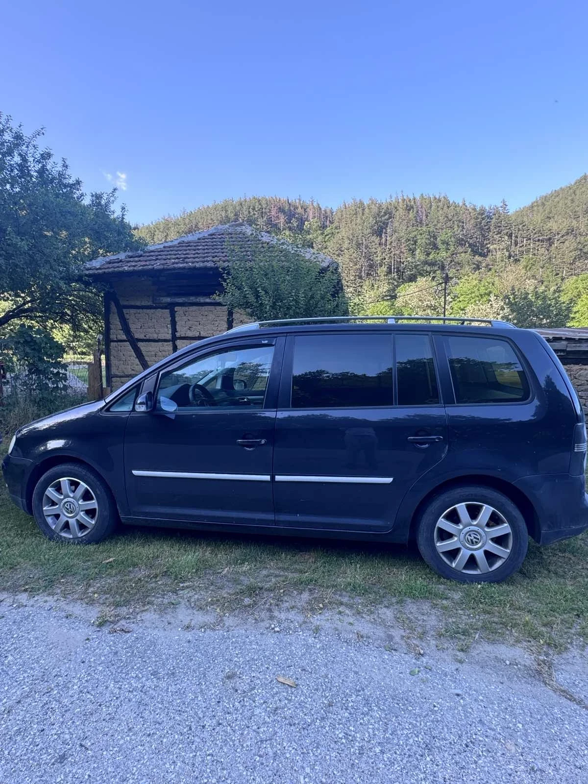 VW Touran, снимка 3 - Автомобили и джипове - 54722819