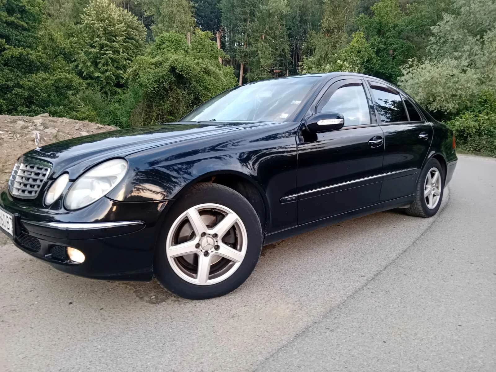 Mercedes-Benz E 240