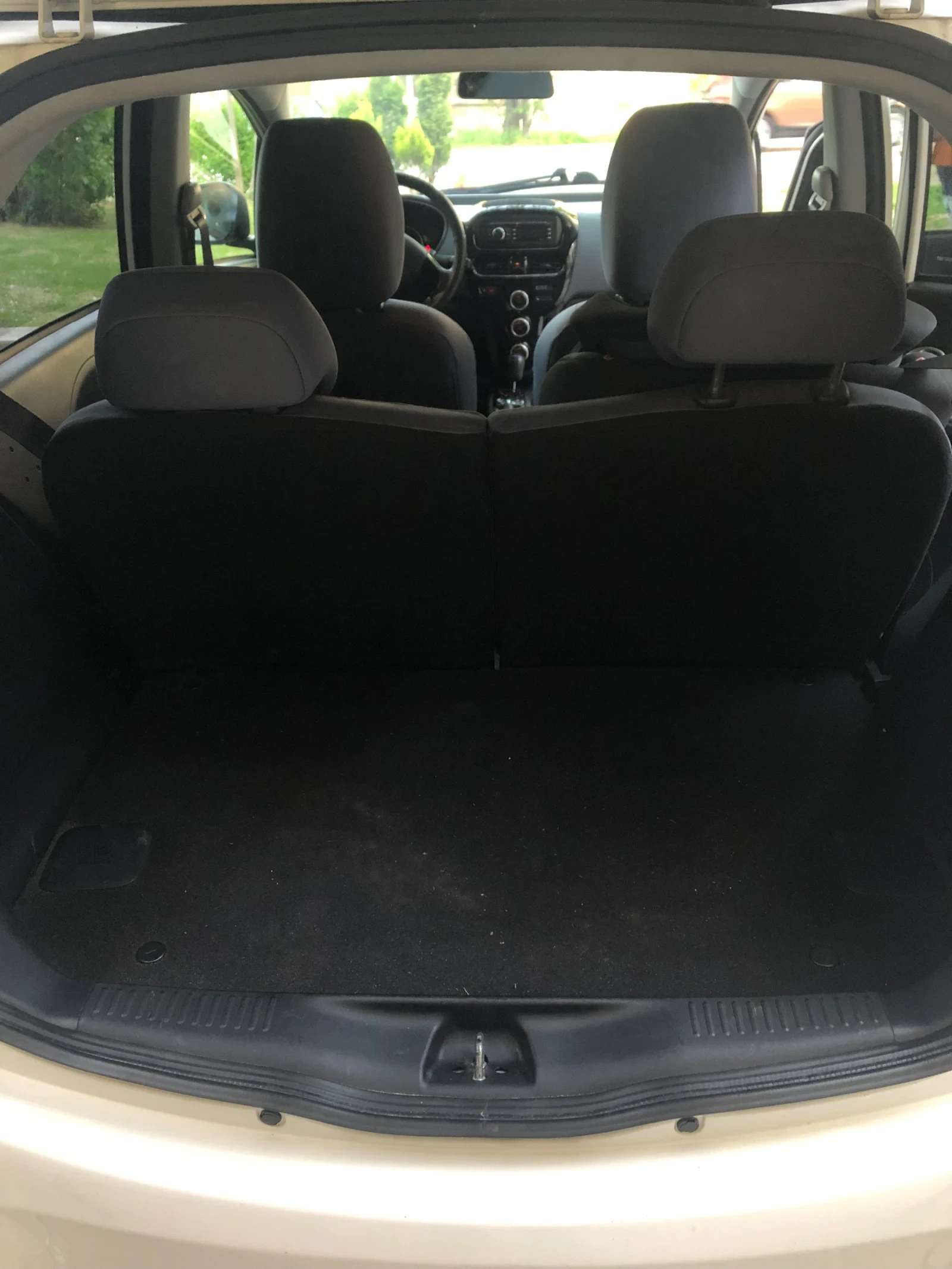 Peugeot iOn, снимка 8 - Автомобили и джипове - 55163310