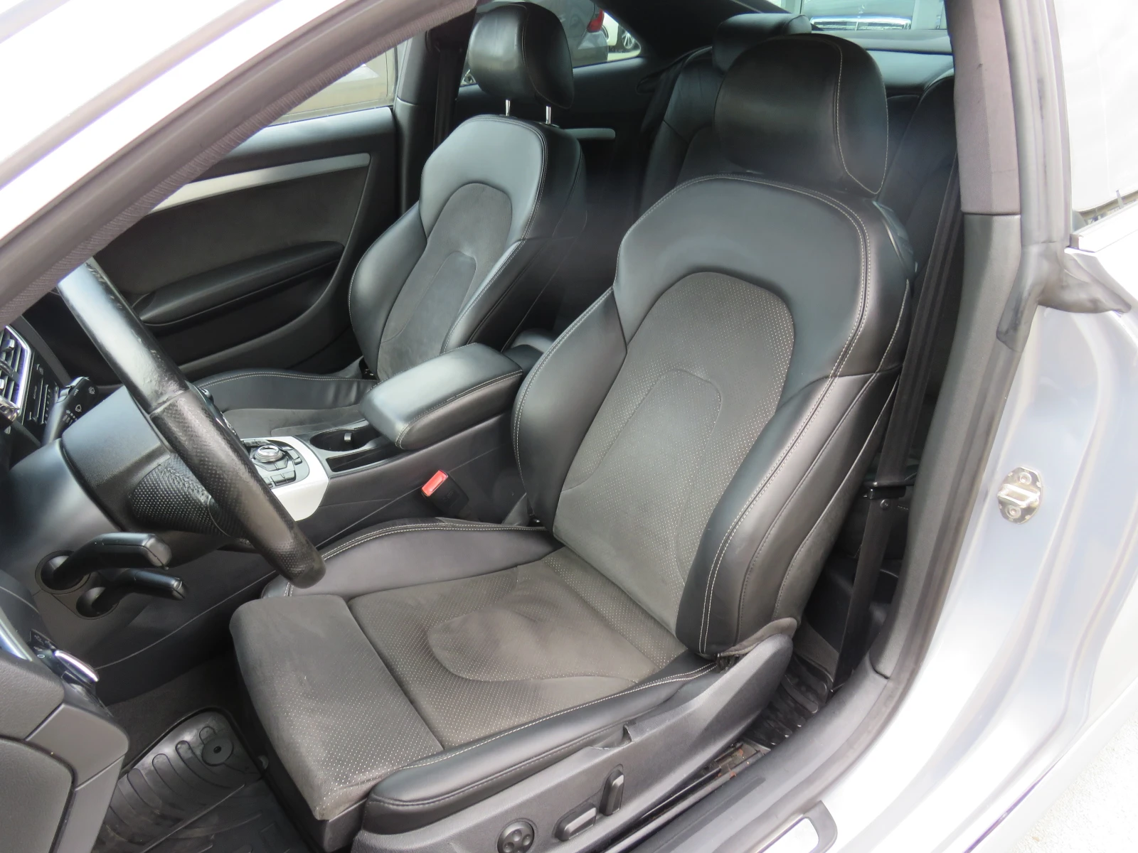 Audi A5 * 3.0TDI S-LINE QUATTRO РЪЧКА* , снимка 10 - Автомобили и джипове - 55216919