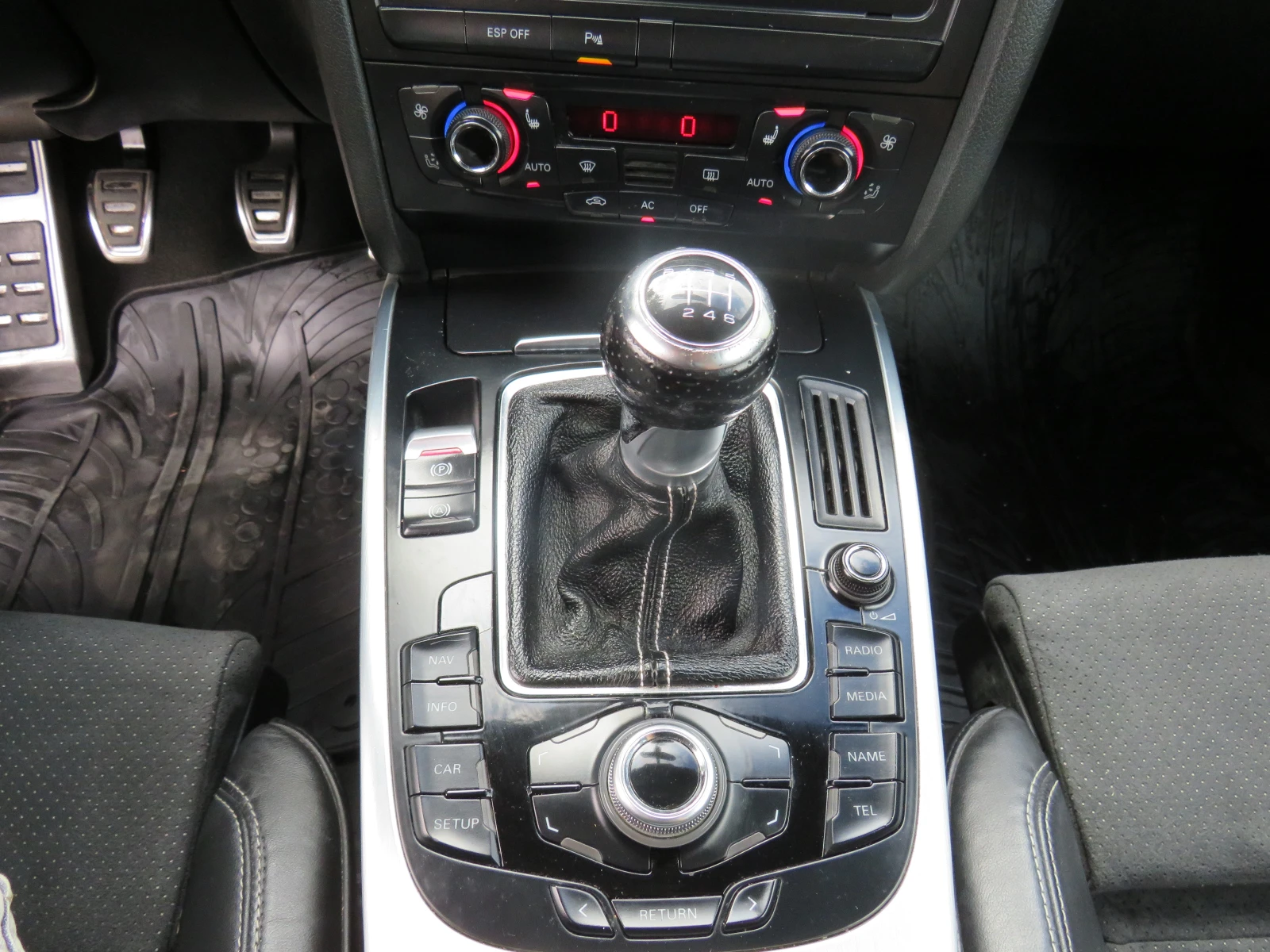 Audi A5 * 3.0TDI S-LINE QUATTRO РЪЧКА* , снимка 13 - Автомобили и джипове - 55216919