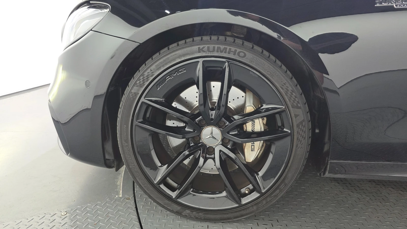 Mercedes-Benz E 53 AMG AMG 4MATIC+ , снимка 5 - Автомобили и джипове - 55542078