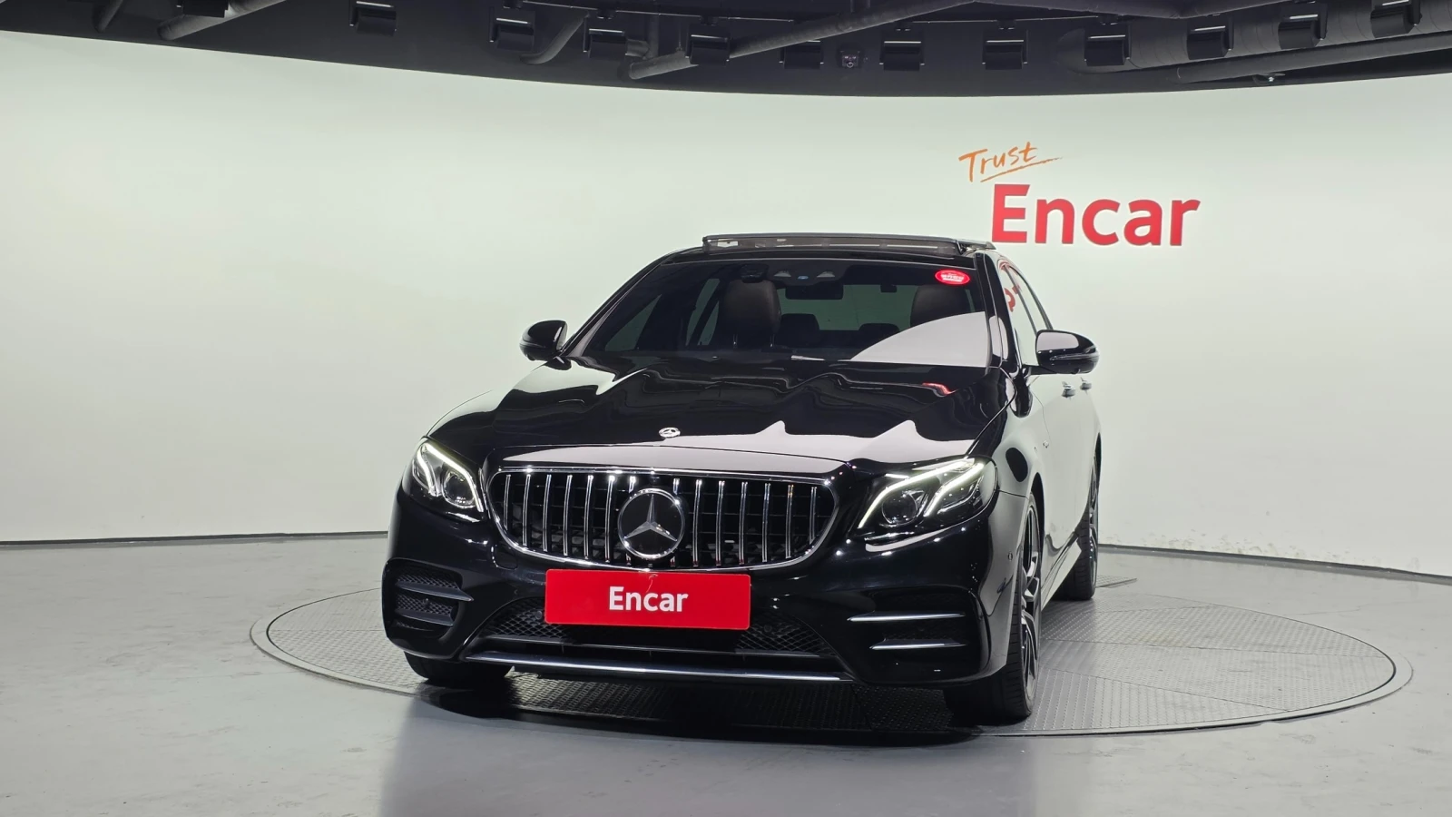 Mercedes-Benz E 53 AMG AMG 4MATIC+ , снимка 3 - Автомобили и джипове - 55542078