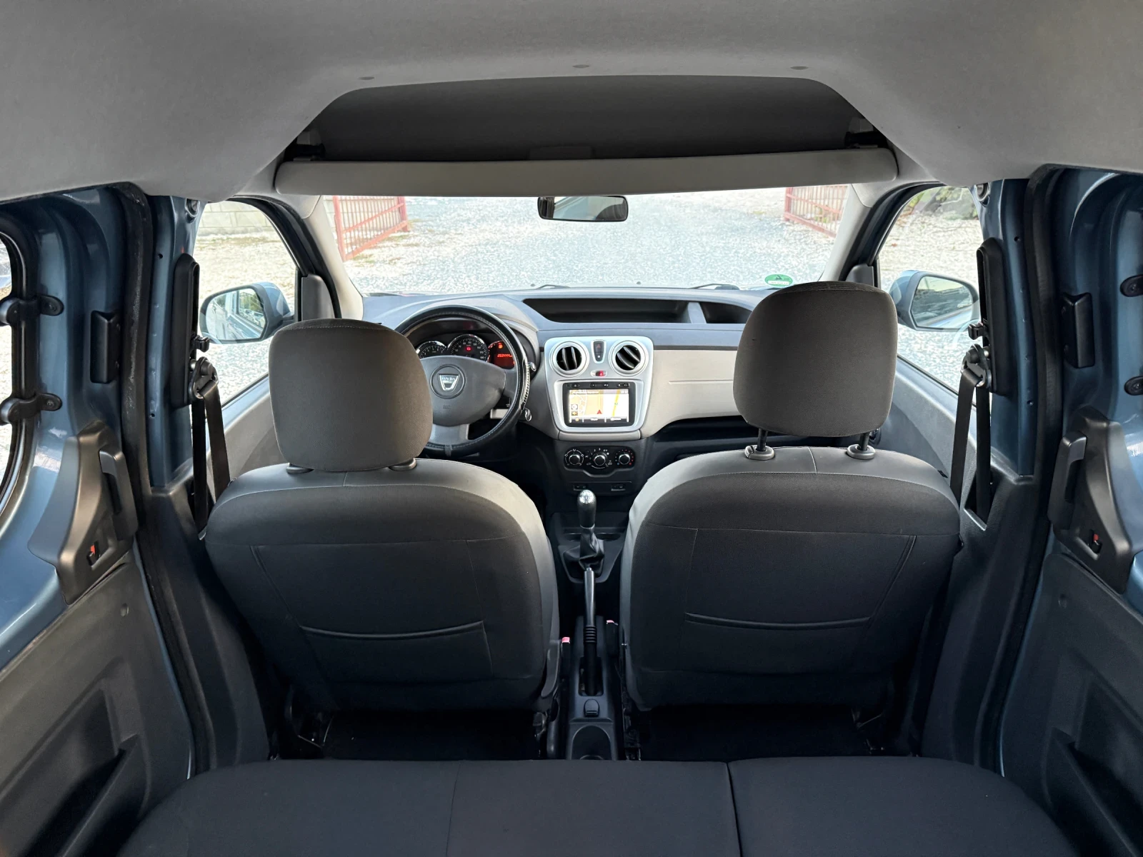 Dacia Dokker 1.5 DCi / 90 к.с, снимка 14 - Автомобили и джипове - 55754570