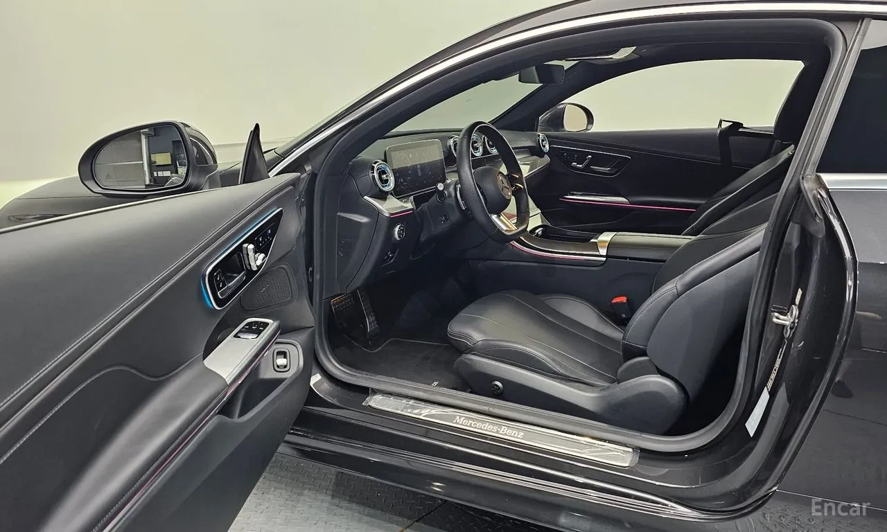Mercedes-Benz CLE 200 ОБДУХ* ПОДГРЕВ* 360 КАМЕРИ* АМБИЕНТ* ПАНО* , снимка 6 - Автомобили и джипове - 55759467