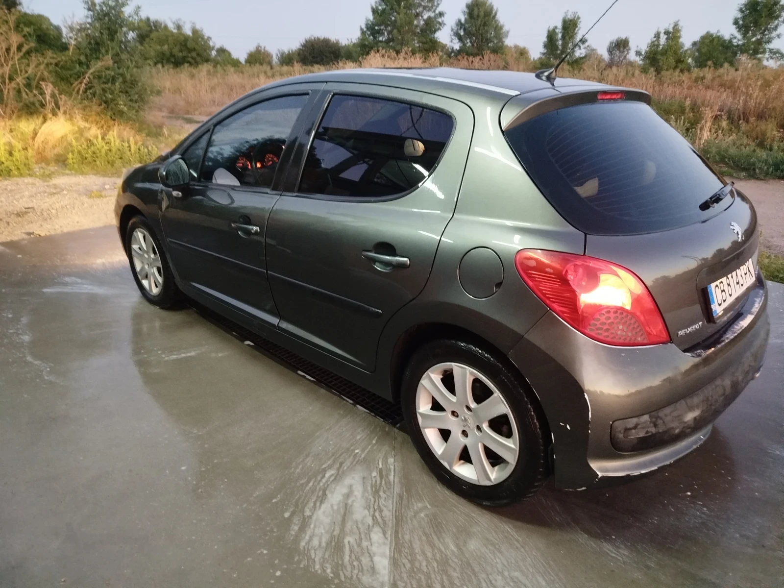 Peugeot 207, снимка 3 - Автомобили и джипове - 56012864