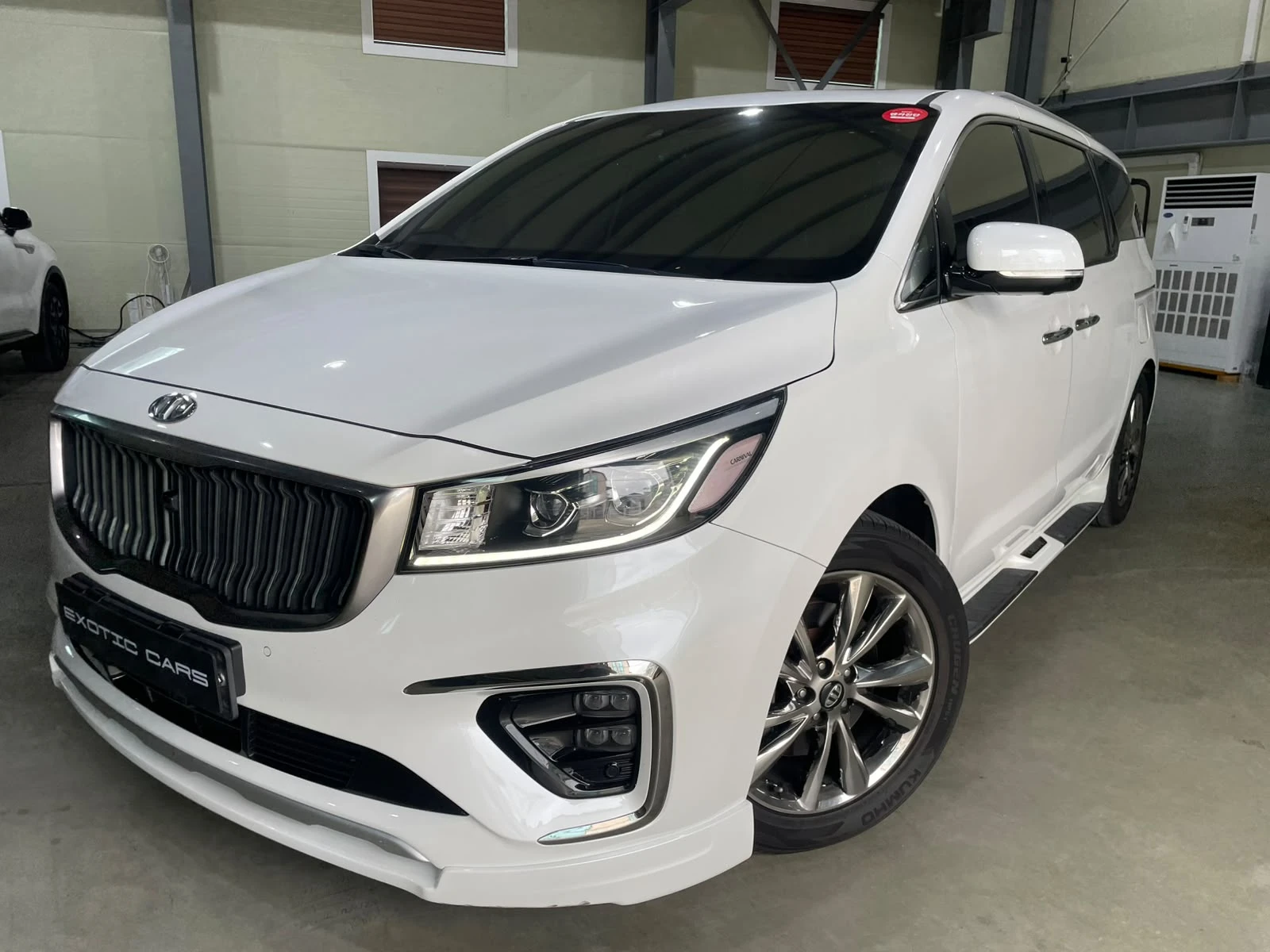 Kia Carnival 2.2D ! 8+ 1 ! Noblesse Special !, снимка 3 - Автомобили и джипове - 56210510