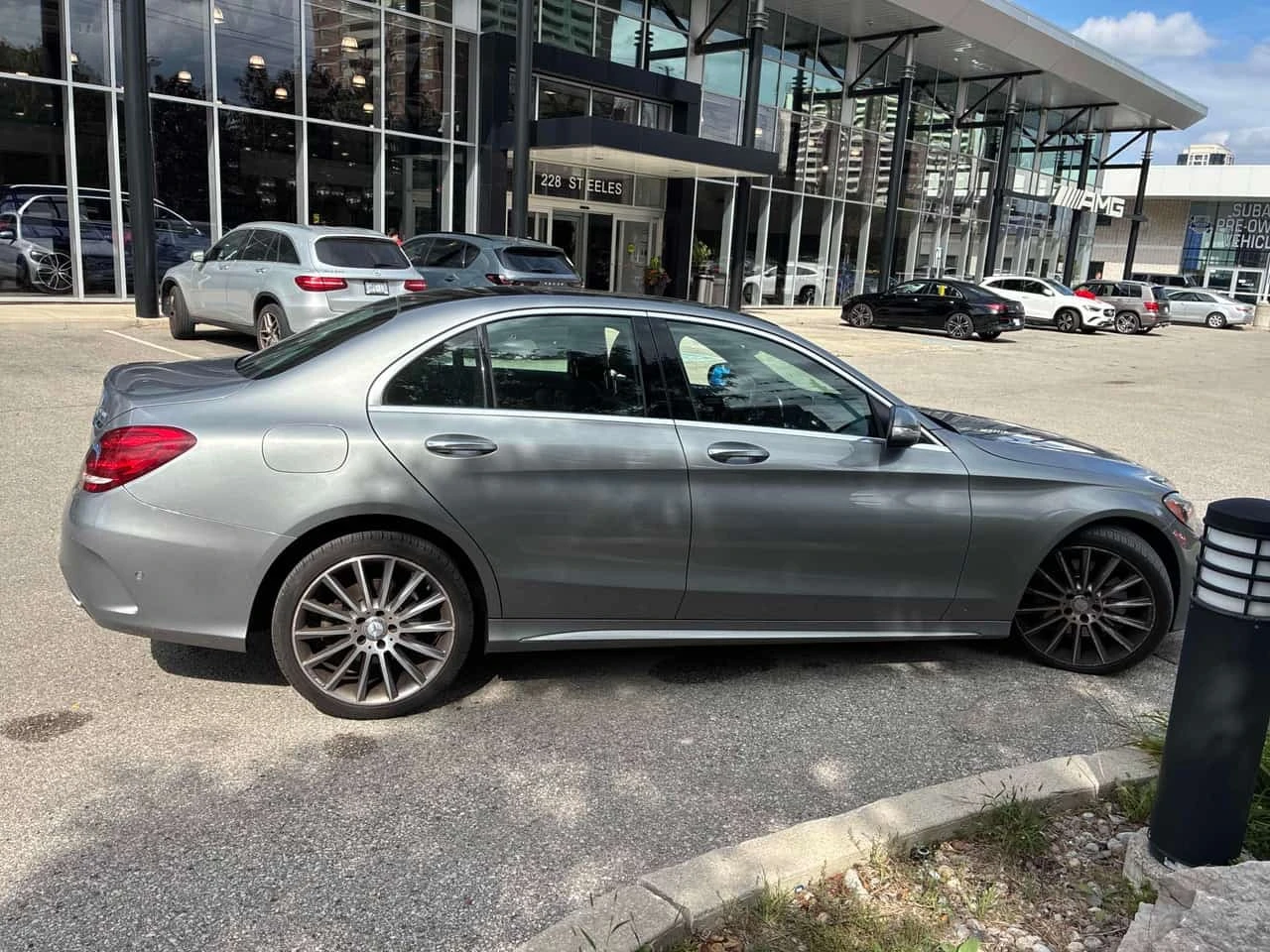 Mercedes-Benz C 400 * АВТОКРЕДИТ БЕЗ ПЪРВОНАЧАЛНА ВНОСКА* , снимка 3 - Автомобили и джипове - 56230079