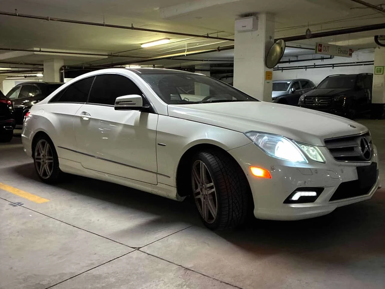 Mercedes-Benz E 350 * KEYLESS * ПОДГРЕВ * , снимка 5 - Автомобили и джипове - 56329244