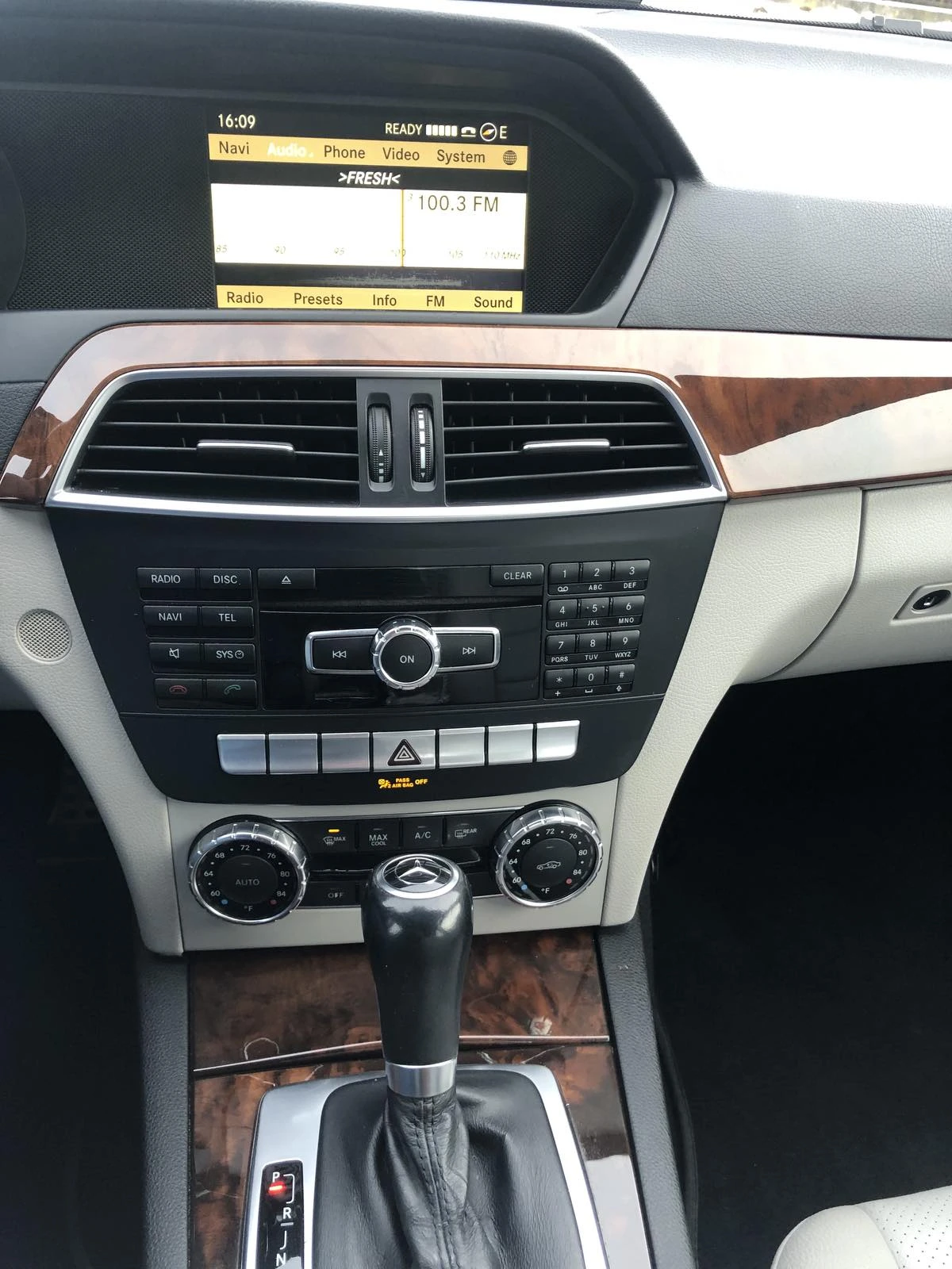 Mercedes-Benz C 250, снимка 7 - Автомобили и джипове - 56357497