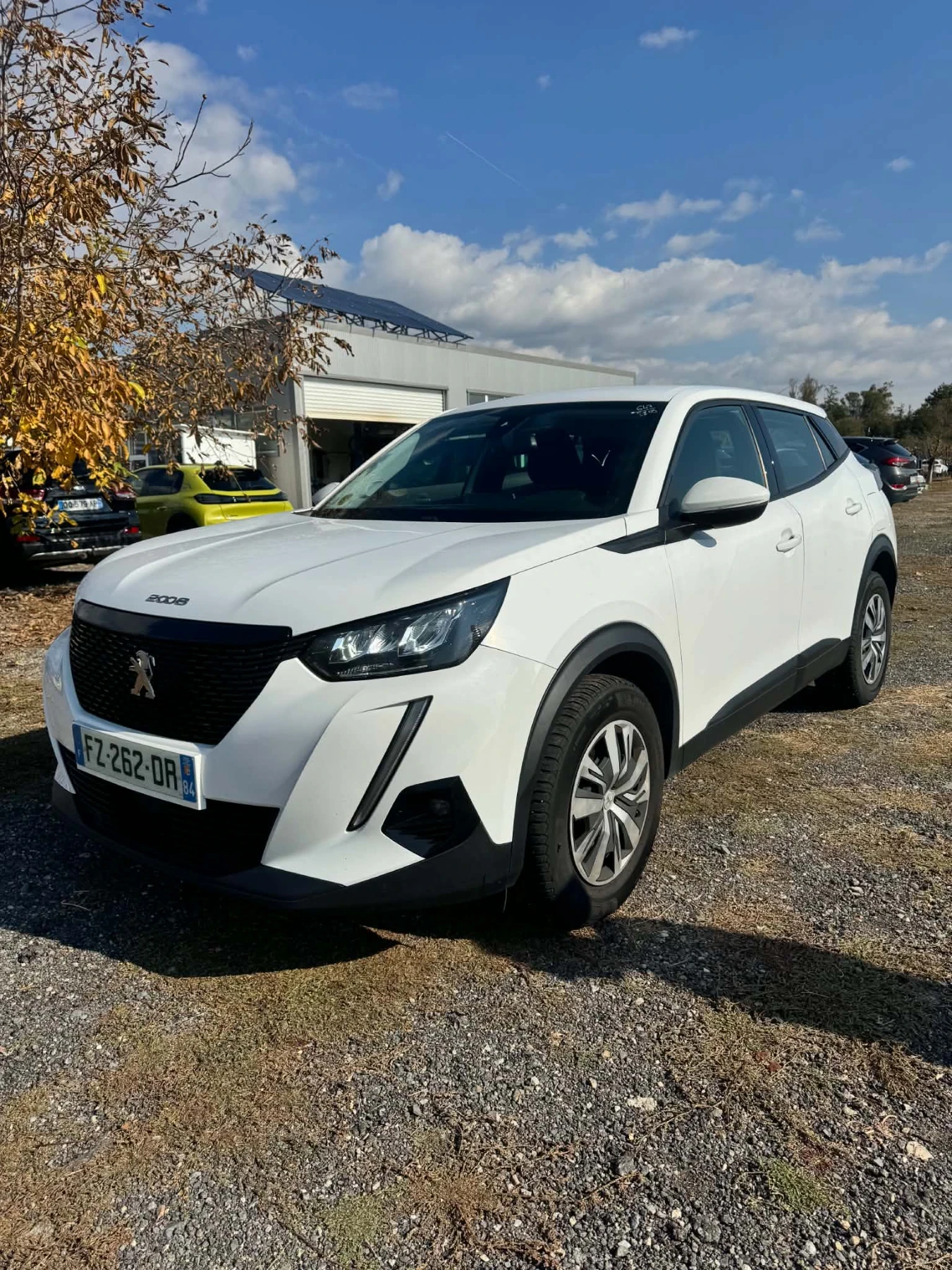 Peugeot 2008 1.5HDI business 110к.с
