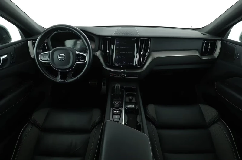 Volvo XC60 T6/R-DESIGN/462HP/AWD/CAM/L.ASS/LED/CARPLAY/617f, снимка 8 - Автомобили и джипове - 51415996