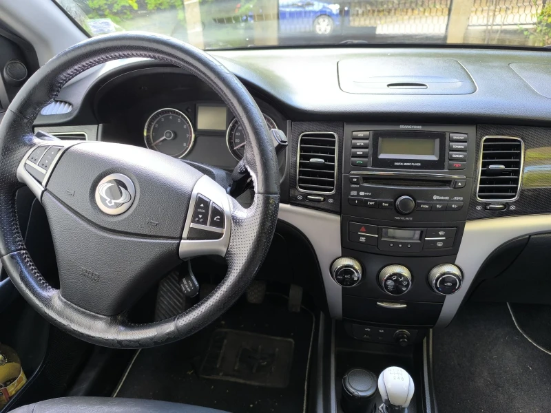 SsangYong Korando, снимка 4 - Автомобили и джипове - 52087025