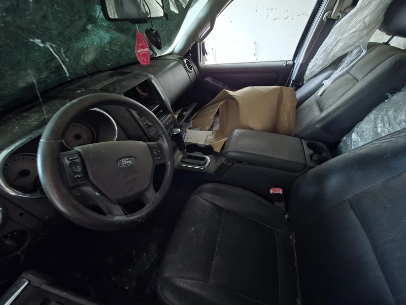 Ford Explorer, снимка 7 - Автомобили и джипове - 52252803
