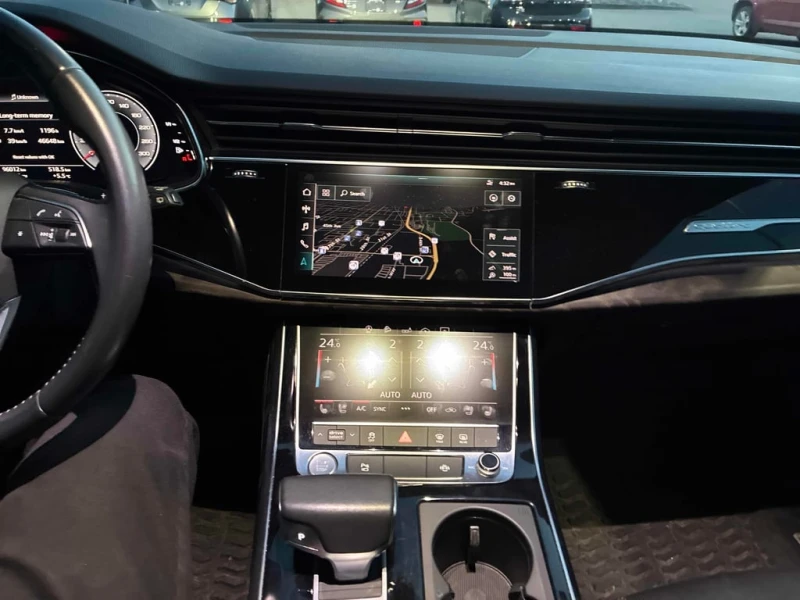 Audi Q8 * Progressiv * CARFAX * БЕЗ ПЪРВОНАЧАЛНА ВНОСКА, снимка 9 - Автомобили и джипове - 53067780