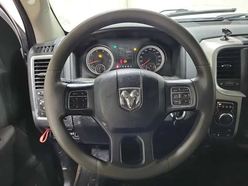 Dodge RAM 1500 * OUTDOORSMAN CREW CAB STD BED * CARFAX * БЕЗ ПЪРВ, снимка 11 - Автомобили и джипове - 53175037