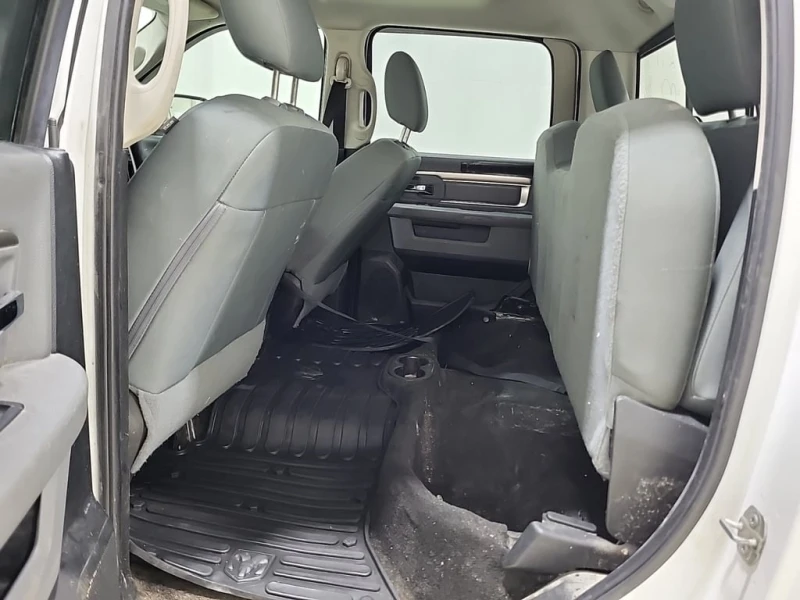 Dodge RAM 1500 * OUTDOORSMAN CREW CAB STD BED * CARFAX * БЕЗ ПЪРВ, снимка 12 - Автомобили и джипове - 53175037