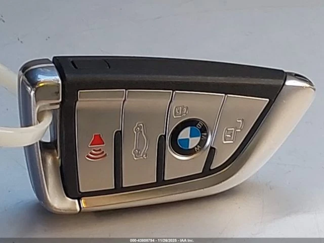 BMW X7  XDRIVE40I* MPACK* FULL* CARFAX* КЛИП НА МОТОР, снимка 10 - Автомобили и джипове - 53036717