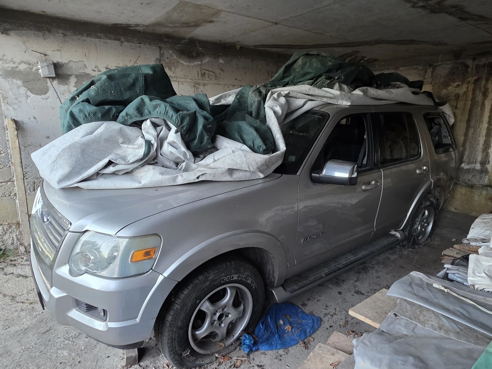 Ford Explorer, снимка 1