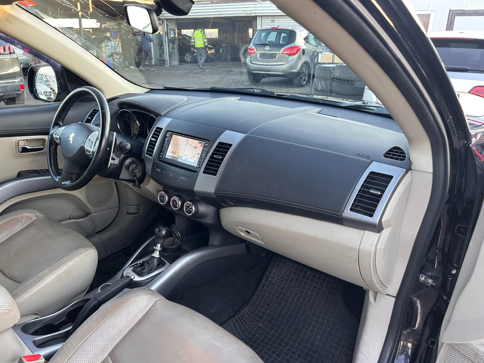 Peugeot 4007 2.2HDI 4WD AVTOMAT/NAVI 6+ 1 EURO 4 | Mobile.bg � ����������� 11