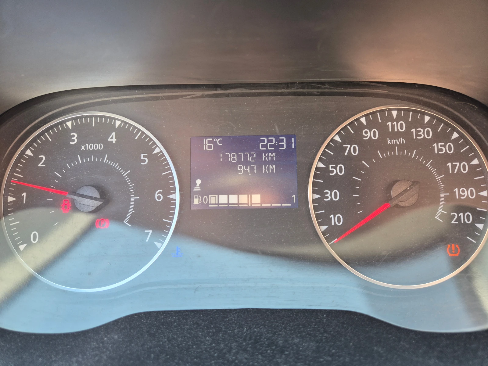 Dacia Duster 1.6-��� | Mobile.bg � ����������� 11