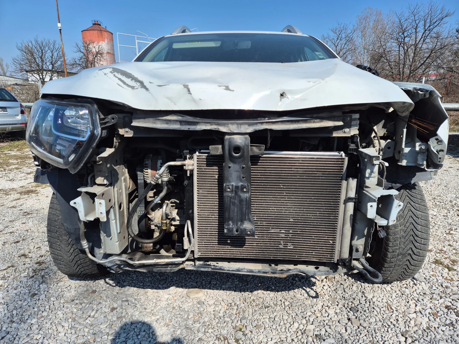 Dacia Duster 1.6-ГАЗ - изображение 6