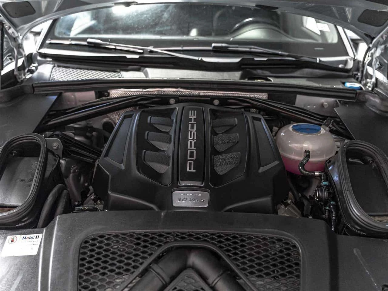 Porsche Macan * S * CARFAX * ЦЕНА ДО БГ, снимка 16 - Автомобили и джипове - 54257341