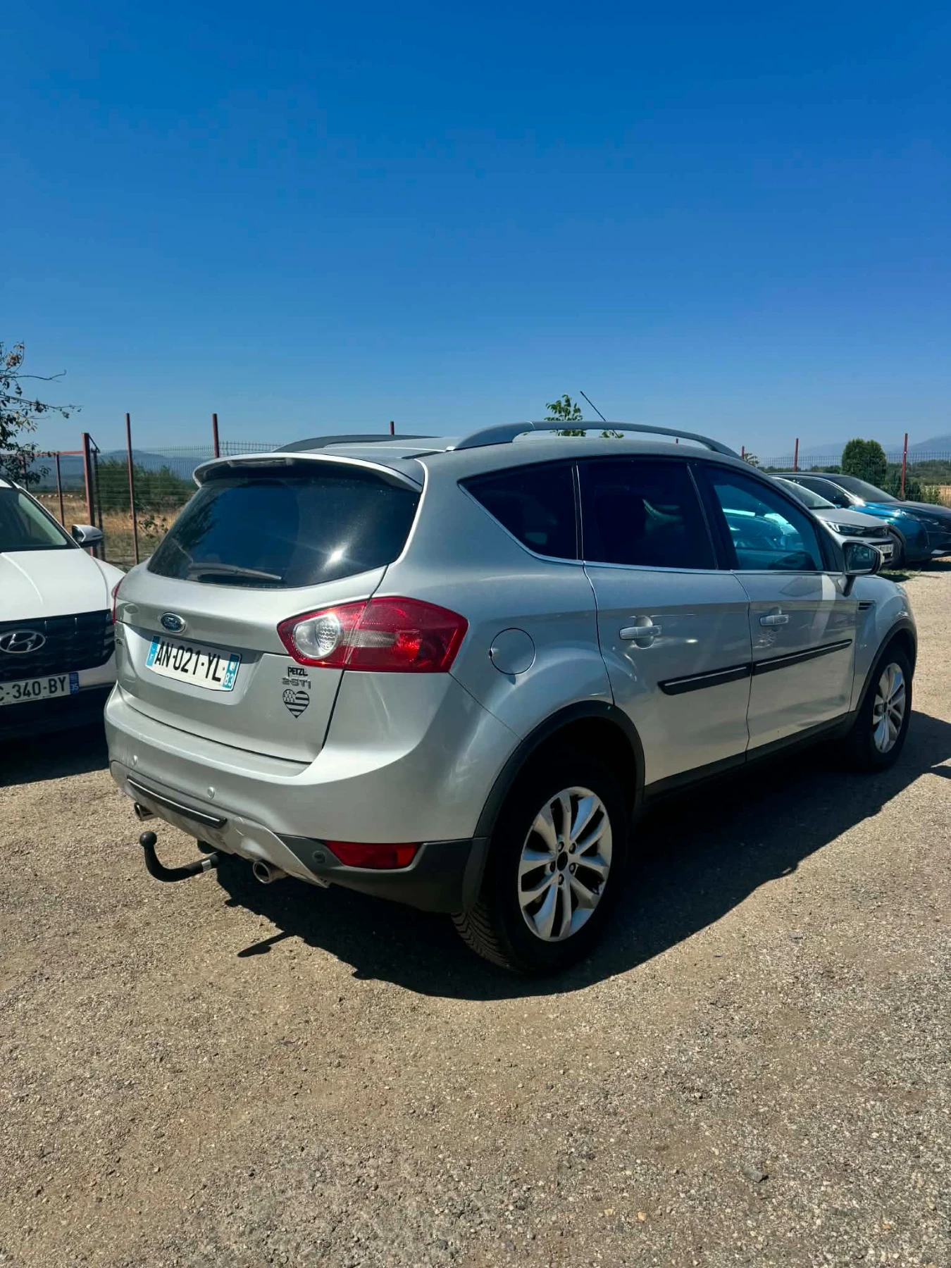 Ford Kuga 2.5 Turbo 200к.с автомат, снимка 4 - Автомобили и джипове - 55783267