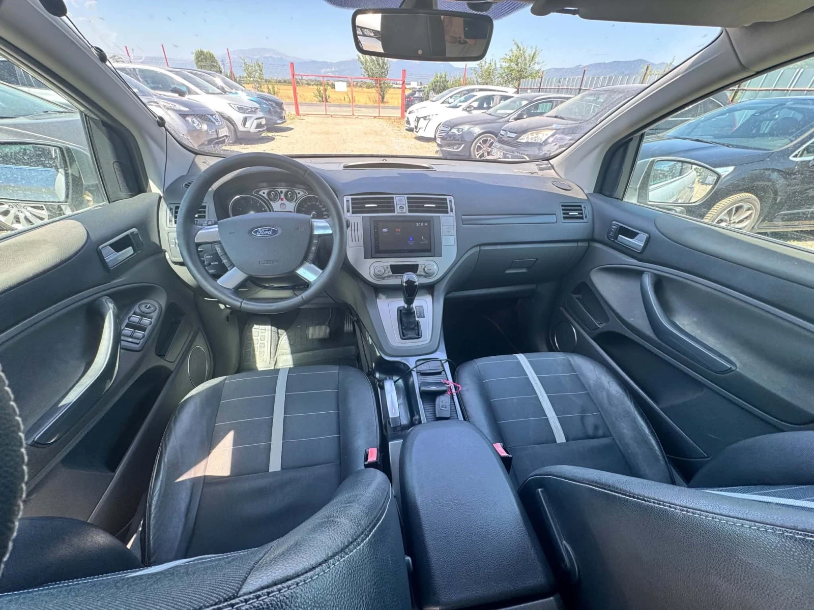 Ford Kuga 2.5 Turbo 200к.с автомат, снимка 12 - Автомобили и джипове - 55783267
