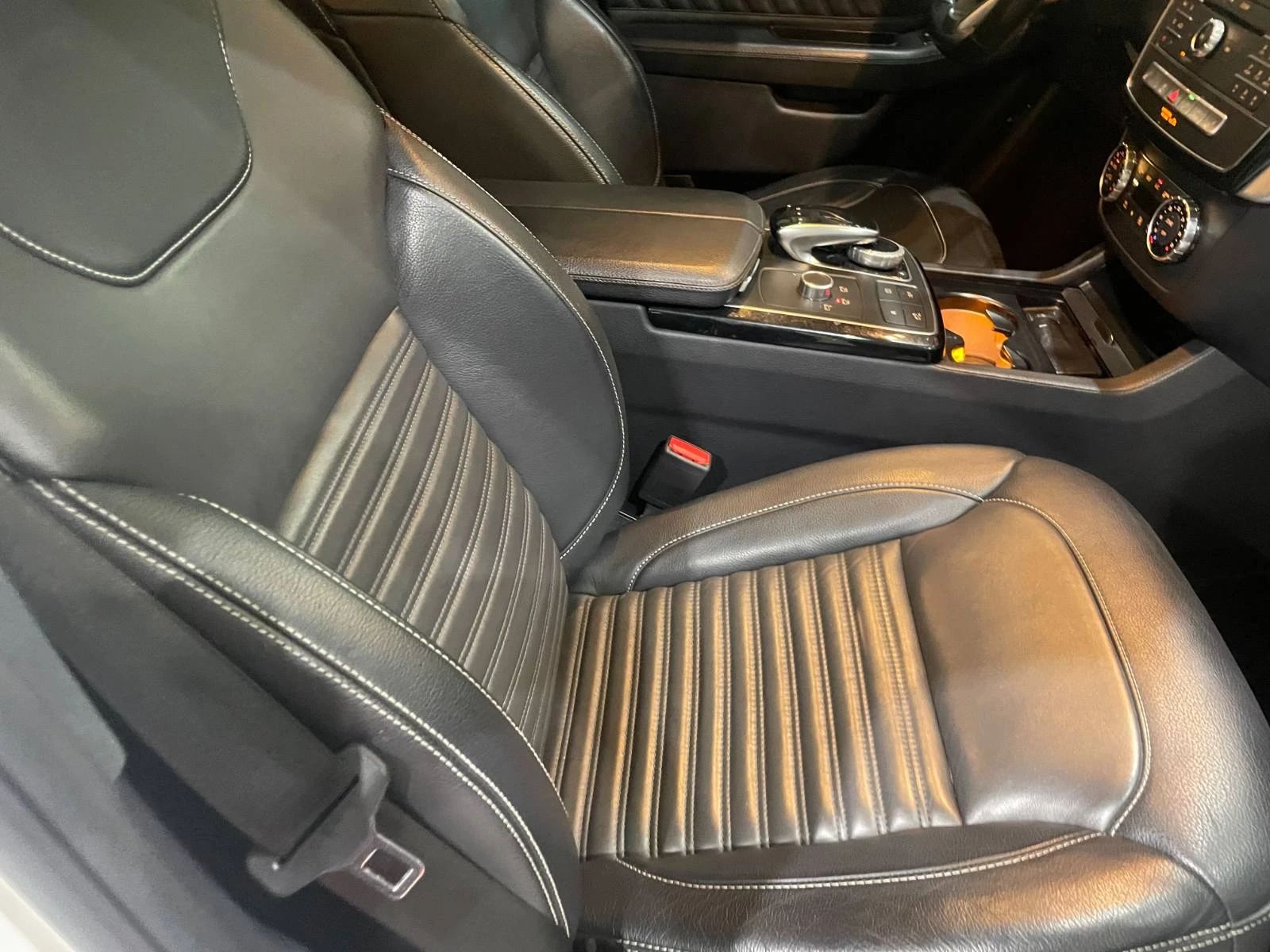 Mercedes-Benz GLE Coupe 350D ! 4matic ! AMG Line ! 9G-tronic !, снимка 9 - Автомобили и джипове - 55920053
