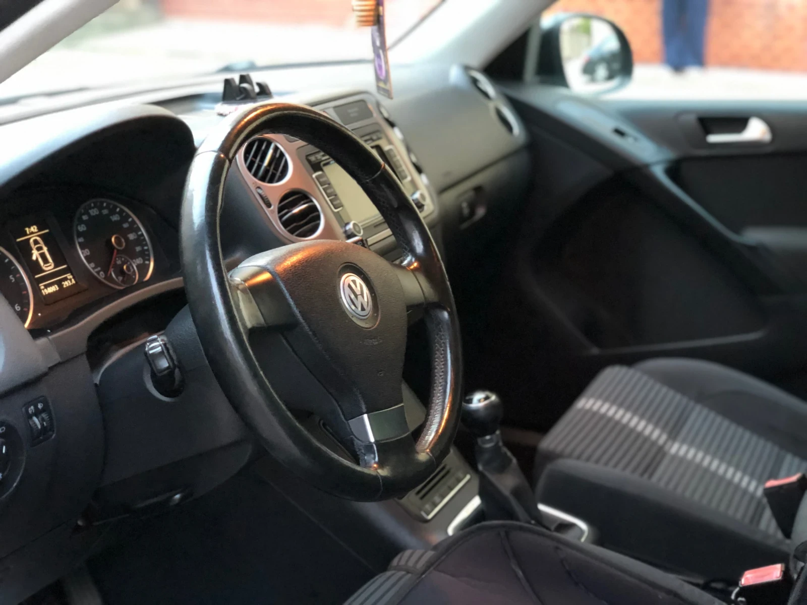 VW Tiguan 4х4, снимка 8 - Автомобили и джипове - 56568589