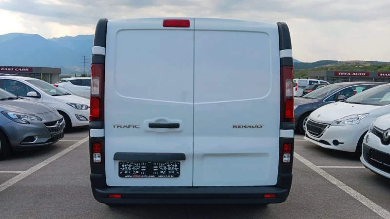 Renault Trafic 1.6 dci, снимка 5 - Бусове и автобуси - 51032805