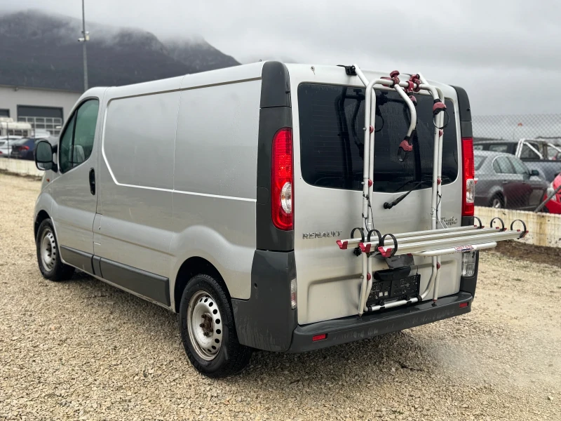 Renault Trafic 2.0 disel 90k.c, снимка 3 - Бусове и автобуси - 52876629