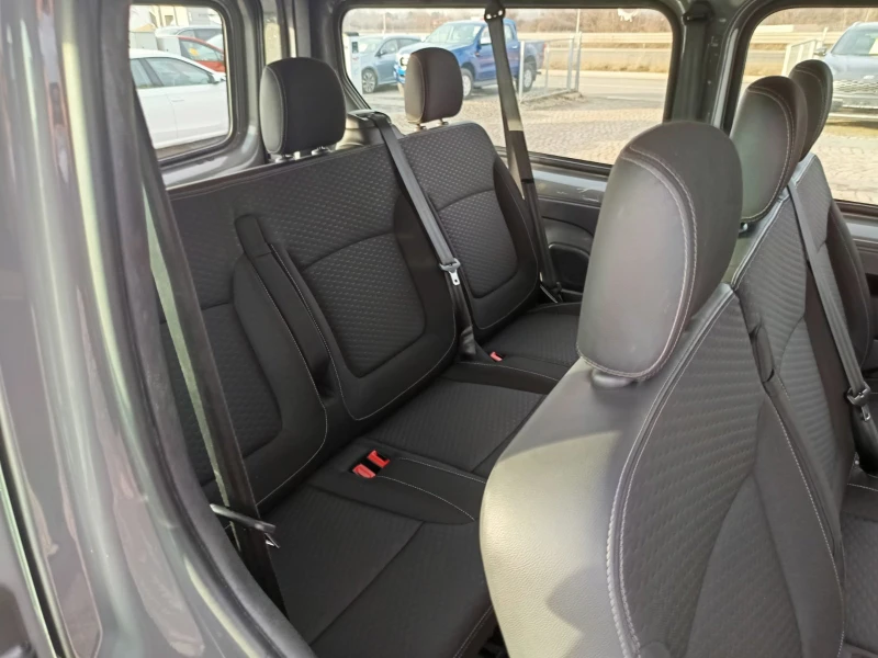 Opel Vivaro 1.6CDTI/125к.с./ 8+ 1(места), снимка 16 - Бусове и автобуси - 53349560