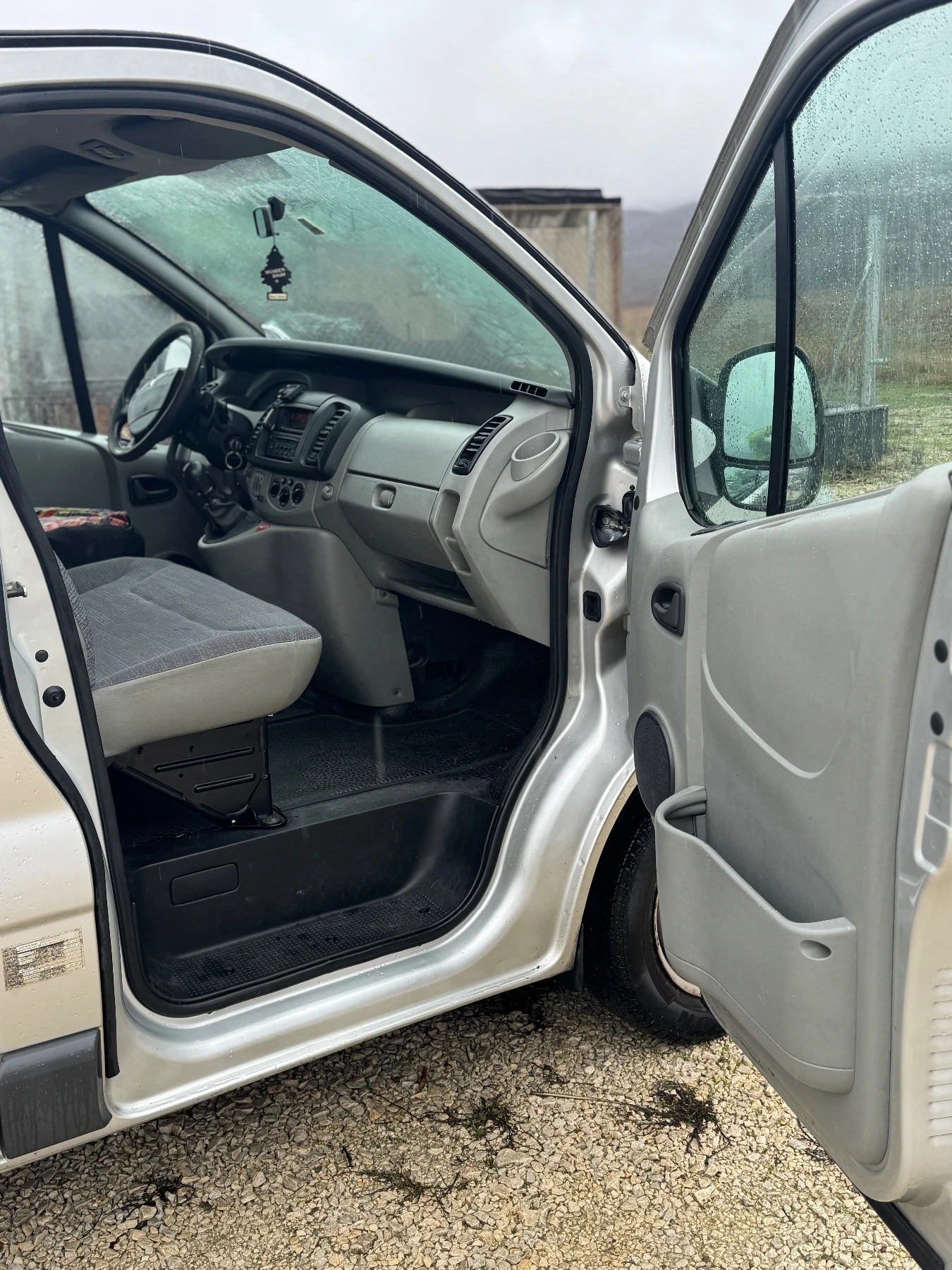 Renault Trafic 2.0 disel 90k.c - изображение 5