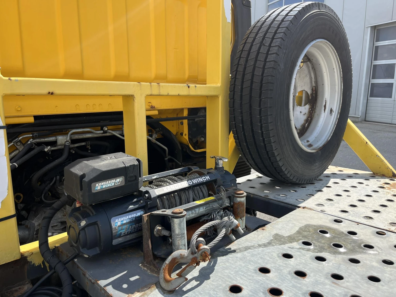 Mitsubishi Canter FUSO 3.0 170к.с. пътна помощ - изображение 3