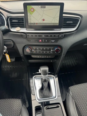 Kia Ceed 1.6CRDi Автоматик, снимка 12