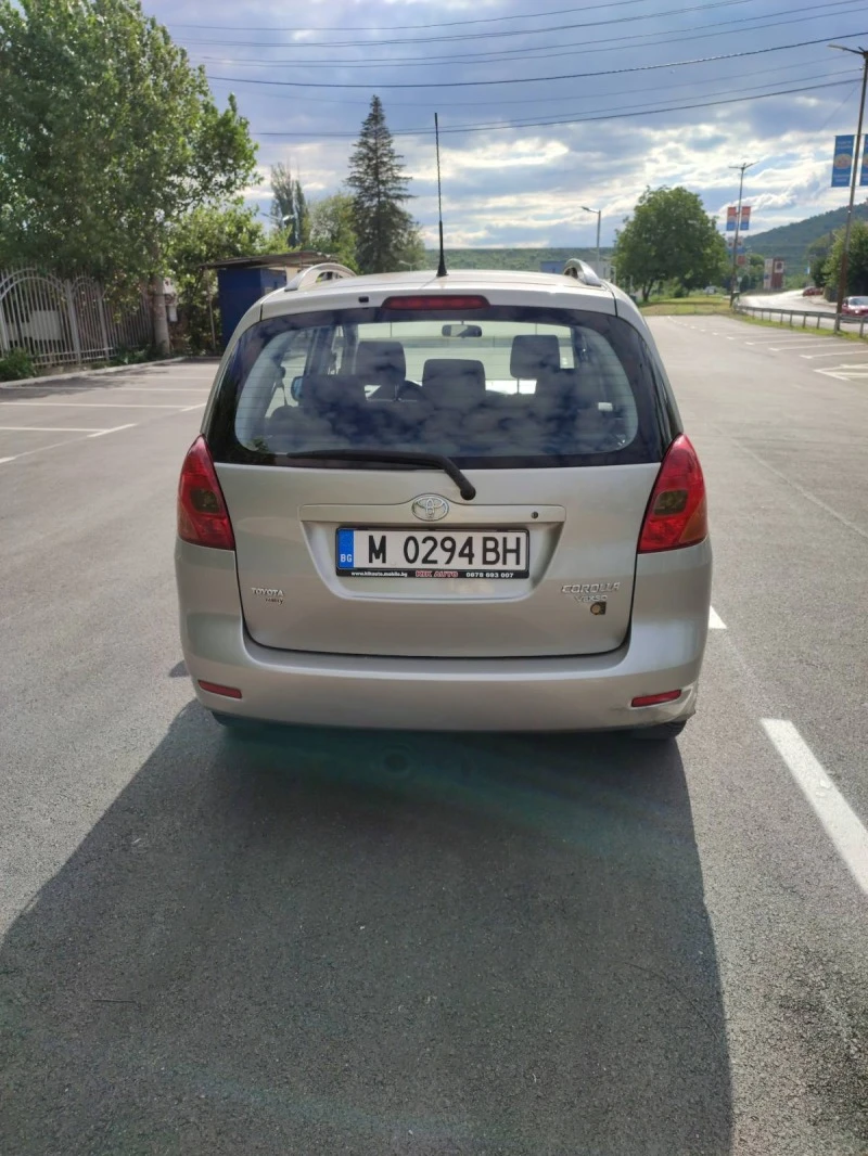 Toyota Corolla verso 1.8i   135 к.с., снимка 6 - Автомобили и джипове - 46496665