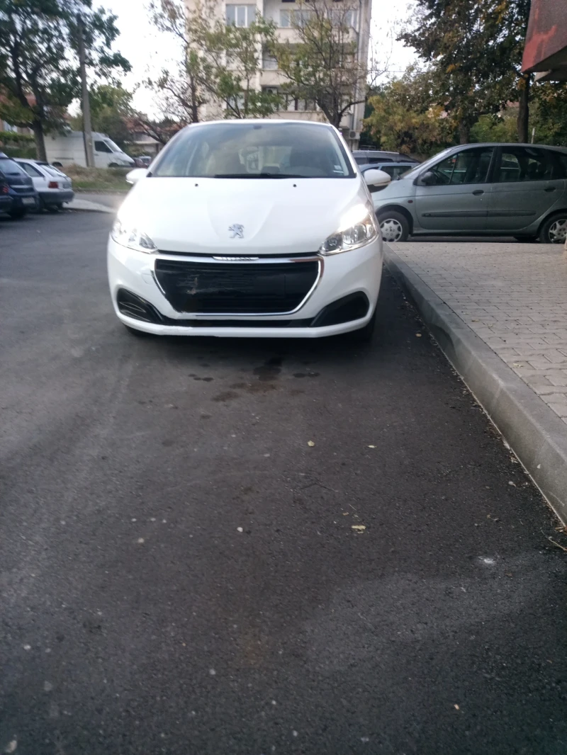 Peugeot 208, снимка 1 - Автомобили и джипове - 47656151