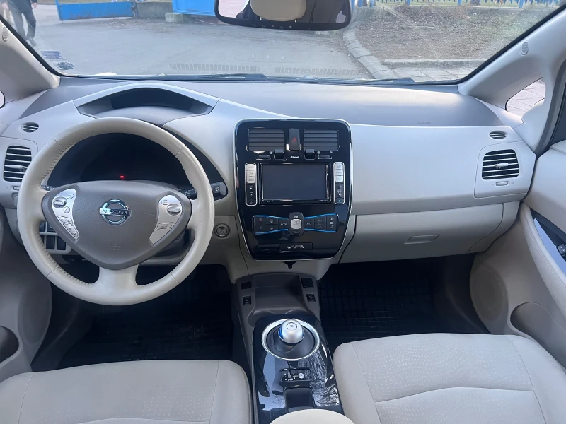 Nissan Leaf  24 kwh, снимка 5 - Автомобили и джипове - 47708738