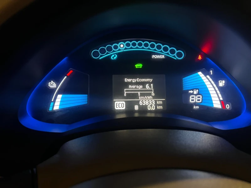 Nissan Leaf  24 kwh, снимка 15 - Автомобили и джипове - 47708738