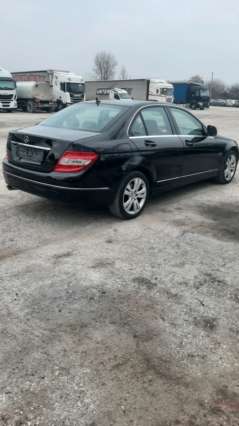 Mercedes-Benz C 220 Avantgarde M646, снимка 6 - Автомобили и джипове - 49320831