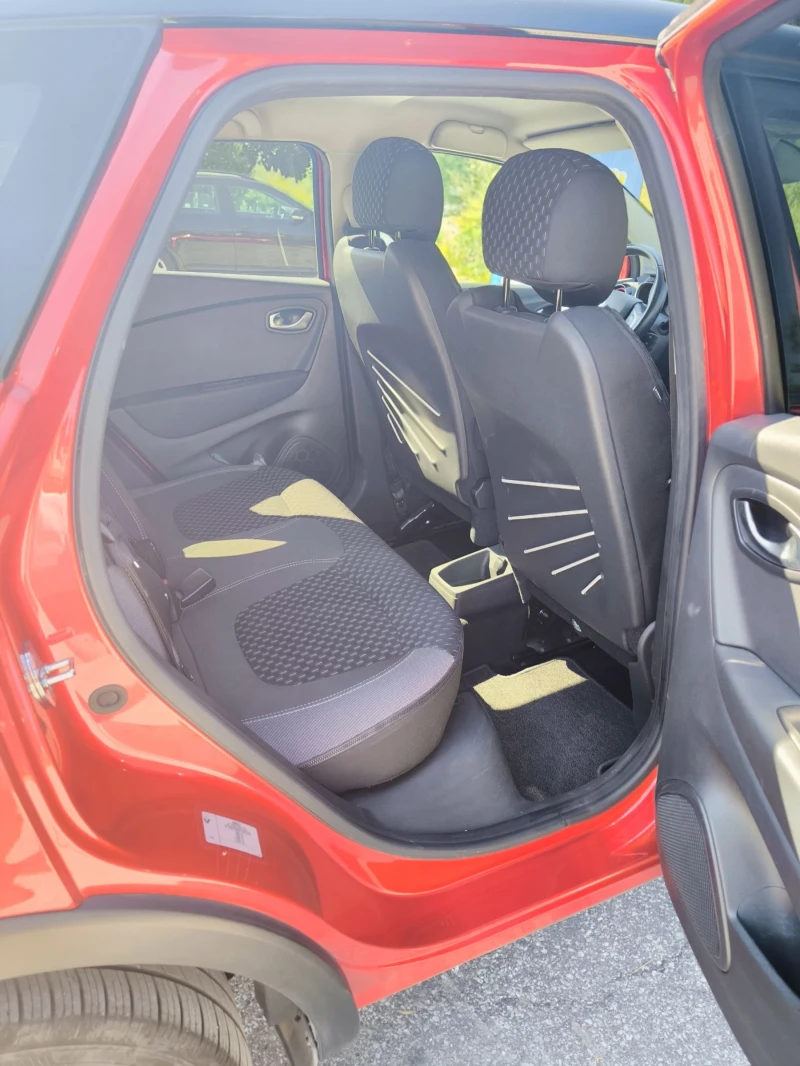 Renault Captur INTENS, снимка 11 - Автомобили и джипове - 52176725