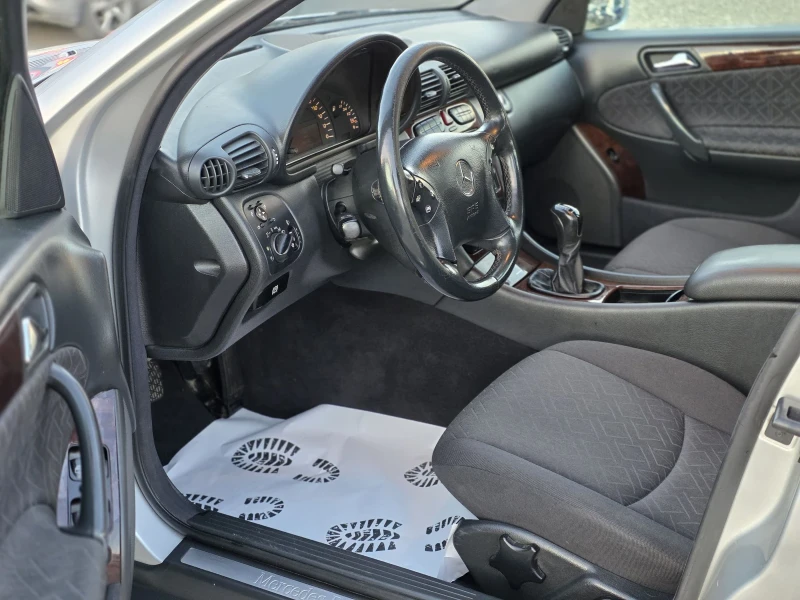 Mercedes-Benz C 220 2.2 CDI 143 k.c. 6 ck. , снимка 9 - Автомобили и джипове - 51937047